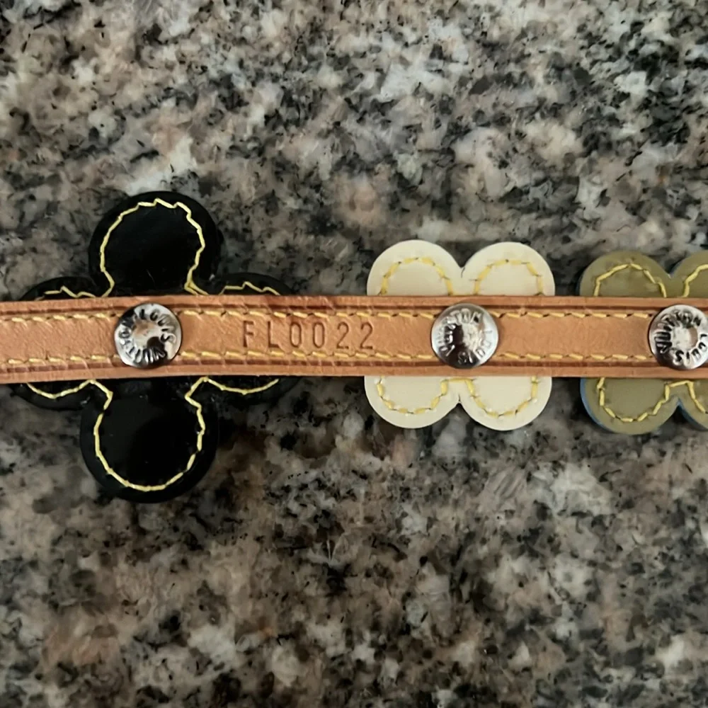 Louis Vuitton Vernis Fleur Double Wrap Bracelet - Picture 8 of 10